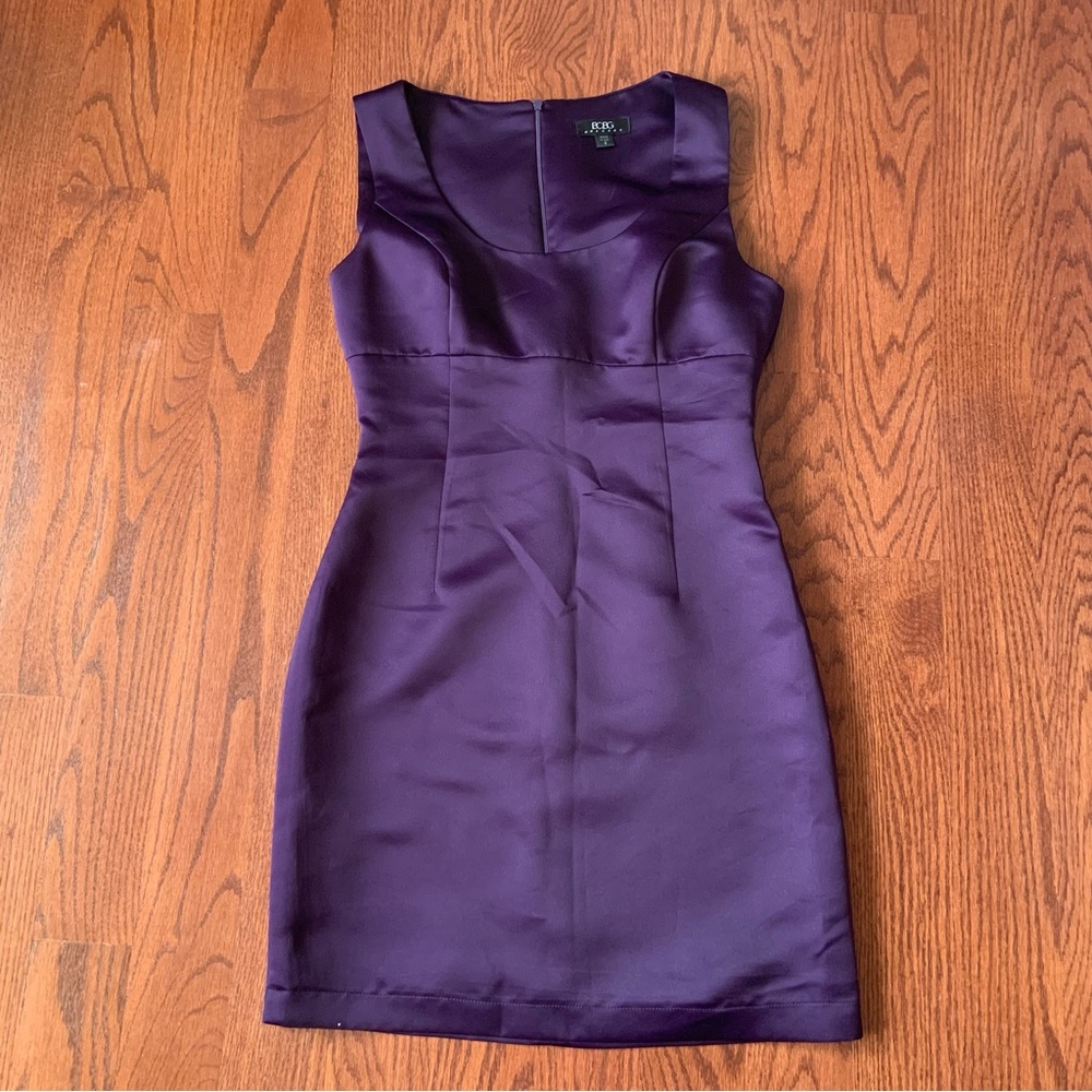 gorgeous deep purple scoop neck dress
